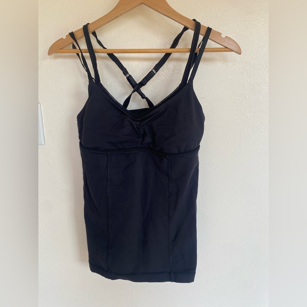 Lululemon top